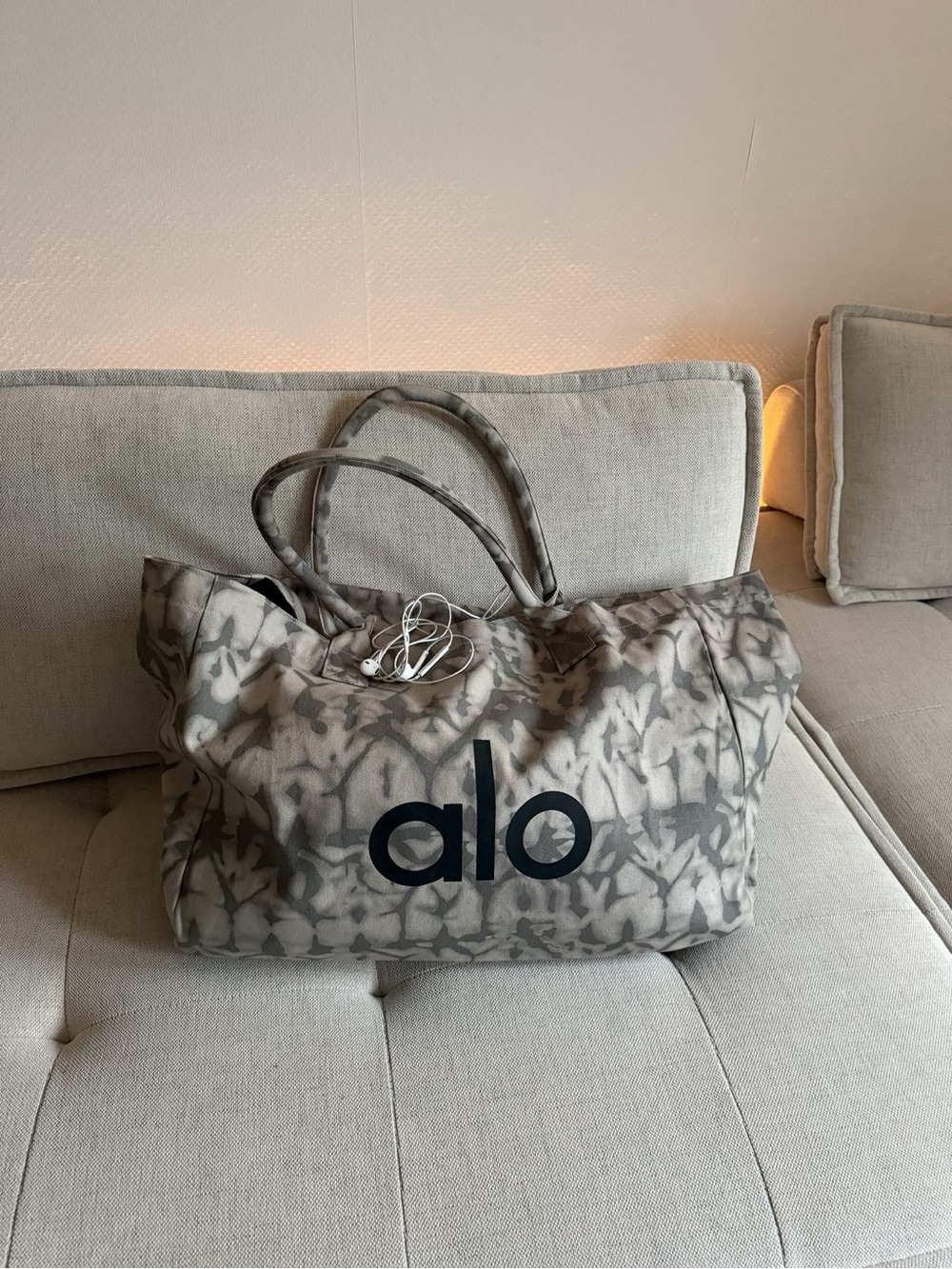 ALO Yoga Gray Tie-Dye Tote Bag